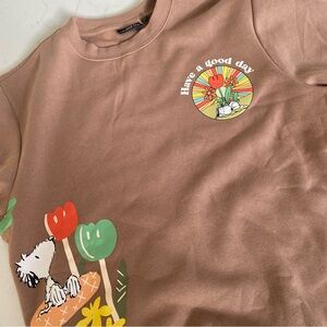 Peanuts Have A Good Day‎ graphic crewneck size large excellent condition
